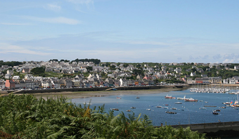 CAMARET CAMARET